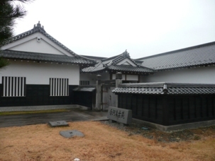 ���͏W�É�